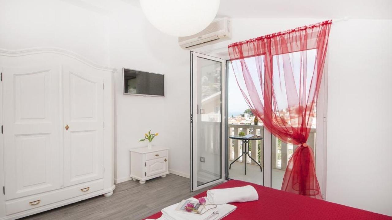 Apartments Angela Baška Voda Rom bilde